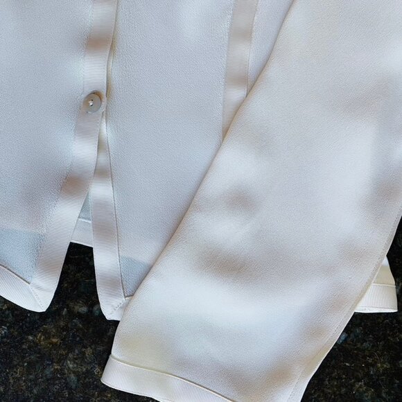 Max Studio vintage off-white semi-sheer crêpe chiffon waistcoat blouse -Fits 4-6 - Picture 10 of 11